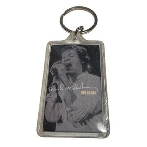 Paul McCartney “One on One” Keychain – 2016 Tour Concert Merchandise